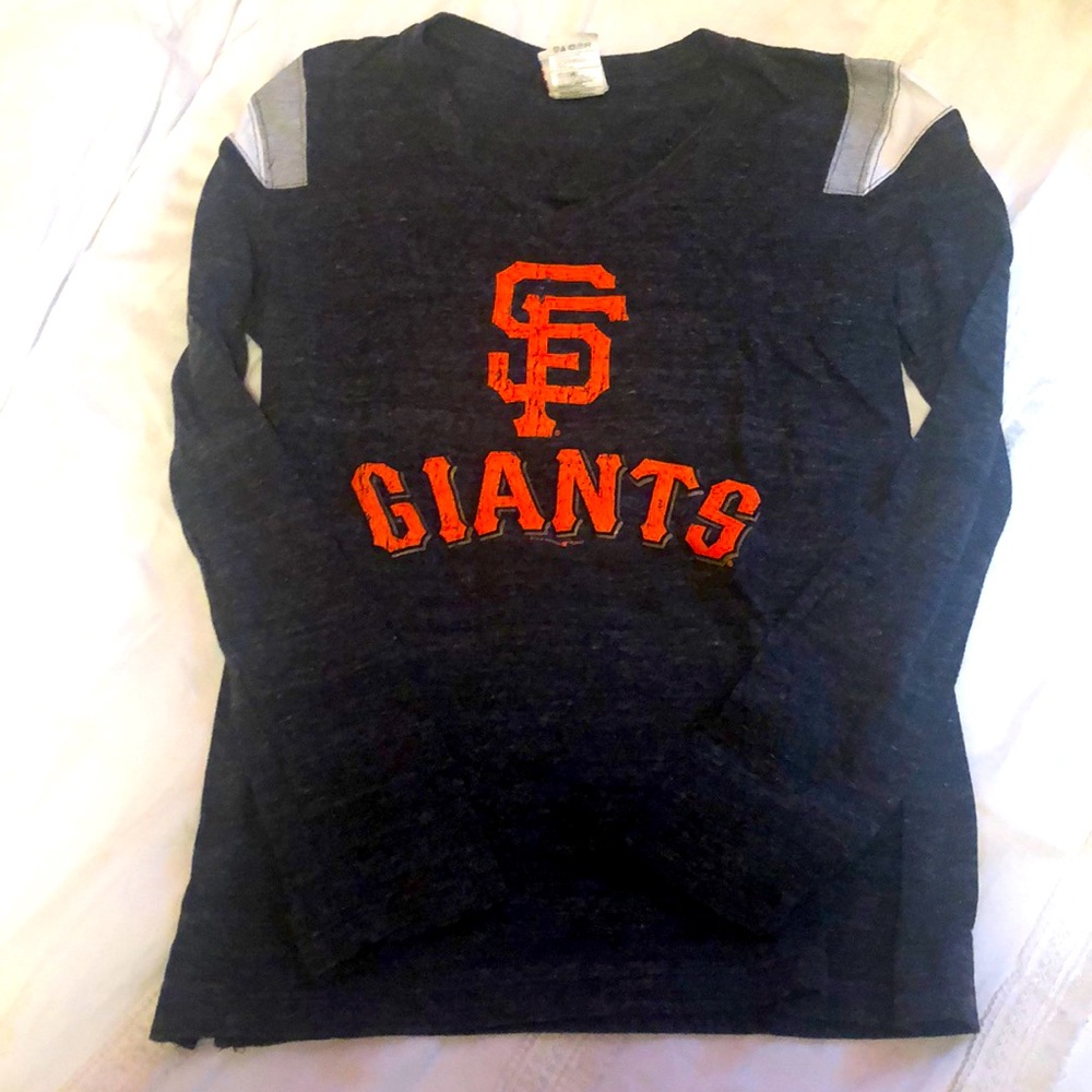 ⭐️✨3 for $20 ✨⭐️ San Francisco Giants long sleeve shirt